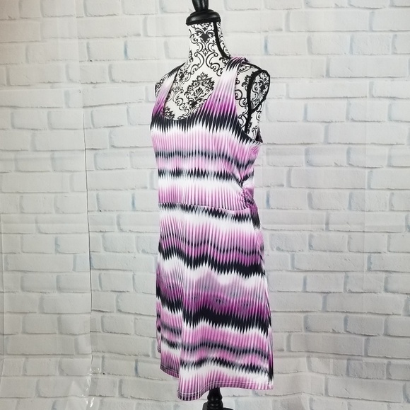 Tehama stretch knit size large geo print dress - Picture 7 of 8